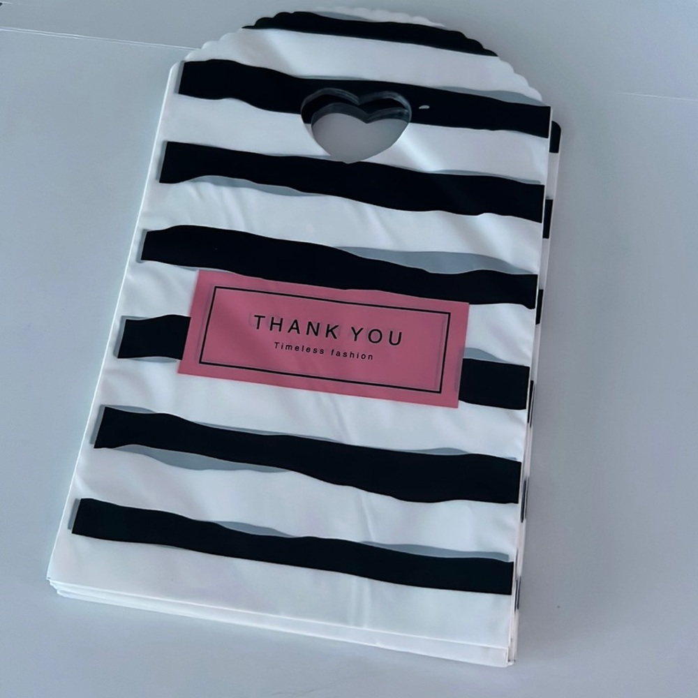 3/25$ 25 pcs Small Thank You Bags Loot Bags Favor Bags 4.80" x 5.7" in. Approx.